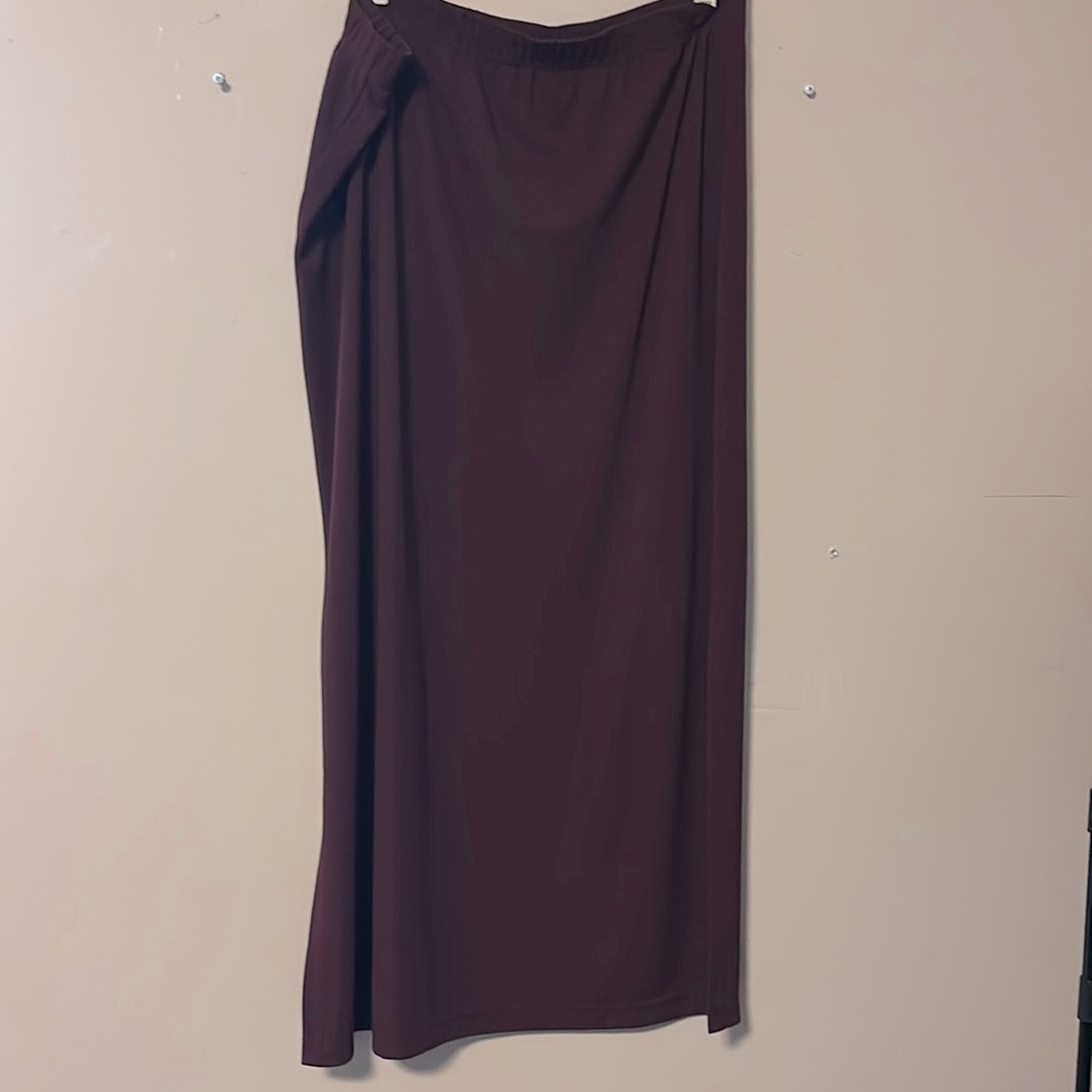 Elegant Burgundy Skirt by Avenue